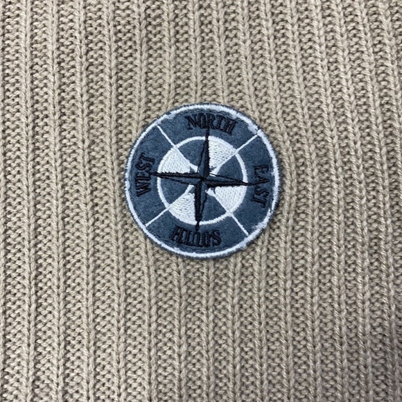 Honors Vintage Compass Sweater - Picture 8 of 8